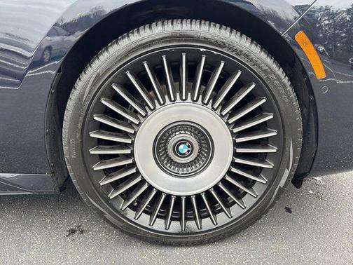 2023 BMW 760 i xDrive