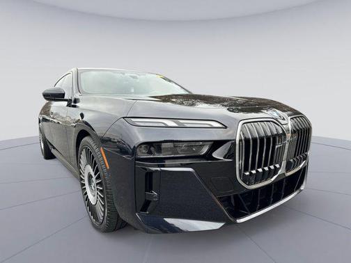 2023 BMW 760 i xDrive