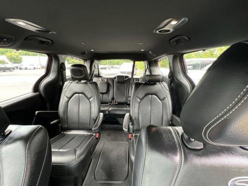 2020 Chrysler Pacifica L