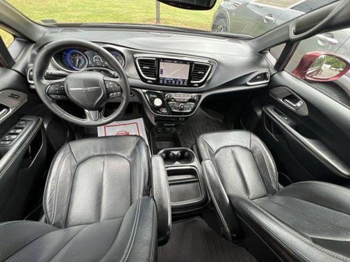2020 Chrysler Pacifica L