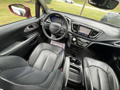 2020 Chrysler Pacifica L