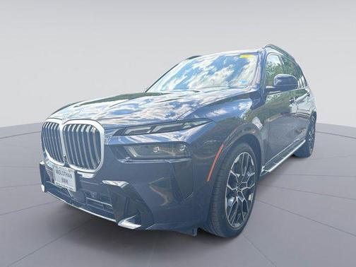 Carbon Black Metallic 2023 BMW X7 xDrive40i