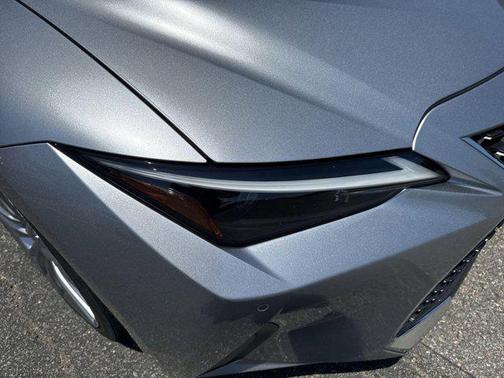 2022 Lexus IS 300 Base