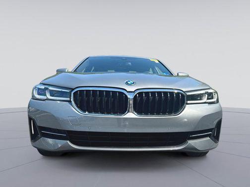 Skyscraper Gray Metallic 2023 BMW 530e Base