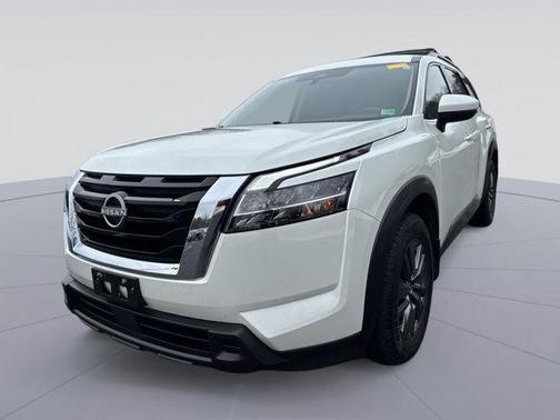 2022 Nissan Pathfinder SV 4WD