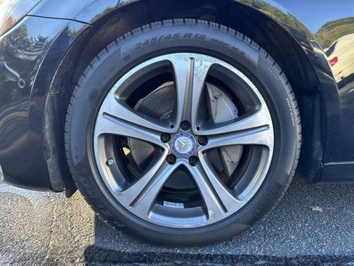 2017 Mercedes-Benz E-Class 4MATIC