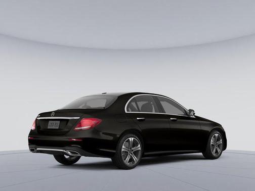 2017 Mercedes-Benz E-Class 4MATIC