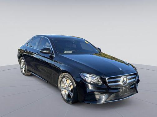 2017 Mercedes-Benz E-Class 4MATIC