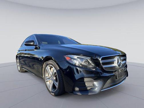 2017 Mercedes-Benz E-Class 4MATIC