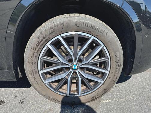 Black Sapphire Metallic 2023 BMW X1 xDrive28i