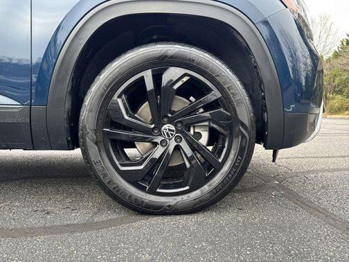 2022 Volkswagen Atlas 3.6L SE w/Technology