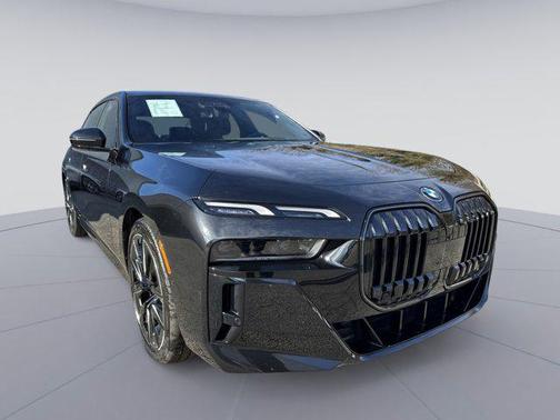 2025 BMW i7 xDrive60