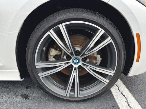 2023 BMW 330e xDrive