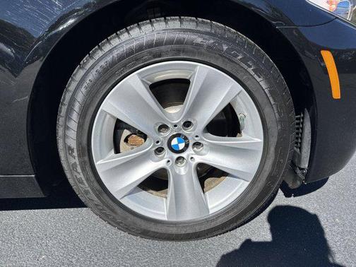 2011 BMW 528 528i