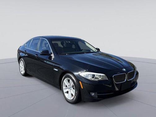2011 BMW 528 528i