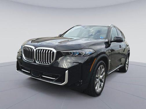 Black Sapphire Metallic 2026 BMW X5 PHEV xDrive50e
