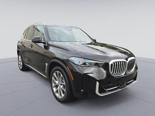 Black Sapphire Metallic 2026 BMW X5 PHEV xDrive50e