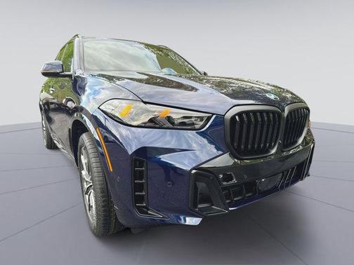 Tanzanite Blue II Metallic 2026 BMW X5 xDrive40i