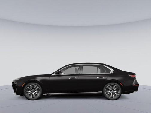 Black Sapphire Metallic 2026 BMW i7 eDrive50