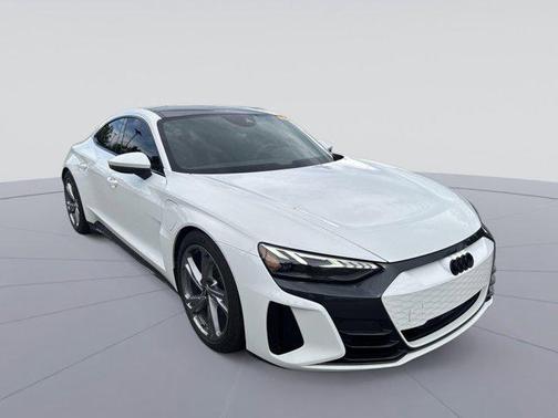 2022 Audi e-tron GT Premium Plus