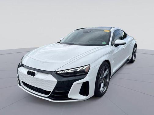 2022 Audi e-tron GT Premium Plus