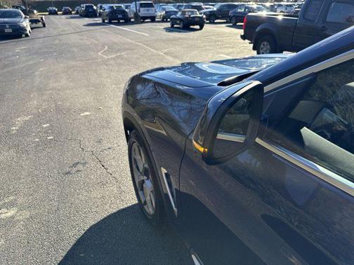 2025 BMW X4 xDrive30i