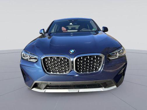 2025 BMW X4 xDrive30i