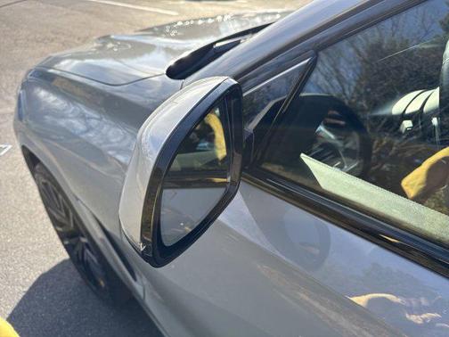 2024 BMW X6 xDrive40i