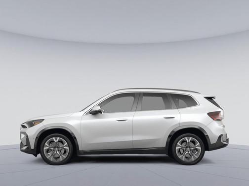 Mineral White Metallic 2023 BMW X1 xDrive28i