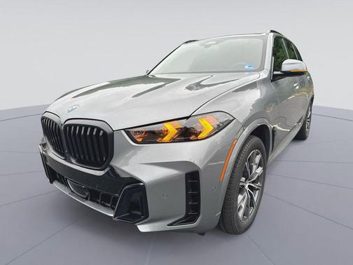 Skyscraper Grey Metallic 2026 BMW X5 xDrive40i