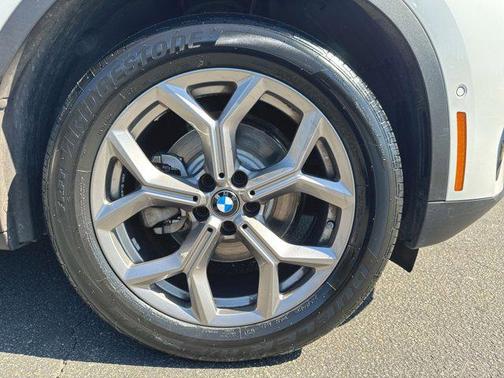 2022 BMW X4 xDrive30i