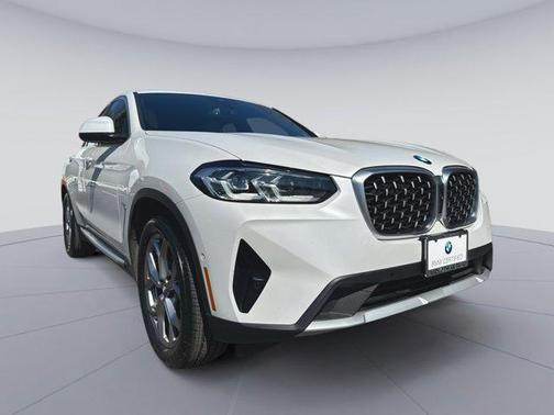2022 BMW X4 xDrive30i