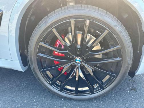 Brooklyn Grey Metallic 2026 BMW X5 xDrive40i