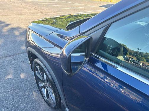 Obsidian Blue Pearl 2023 Honda Pilot Touring 8-Passenger