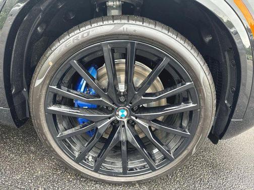 Black Sapphire Metallic 2026 BMW X5 M60i