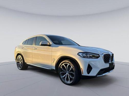 2023 BMW X4 xDrive30i