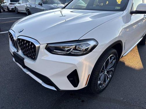 2023 BMW X4 xDrive30i