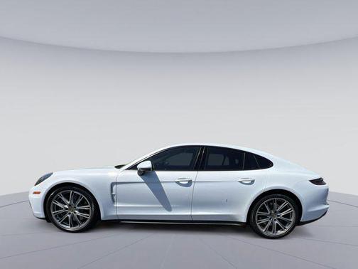 2019 Porsche Panamera 4