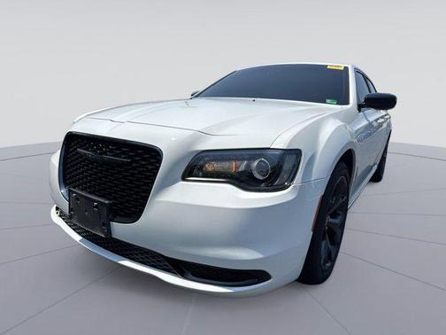 2023 Chrysler 300 Touring