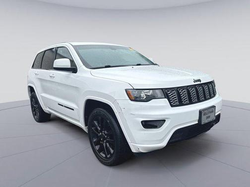 Bright White Clearcoat 2019 Jeep Grand Cherokee Altitude