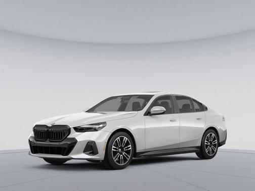 White Metallic 2017 BMW 530 xDrive
