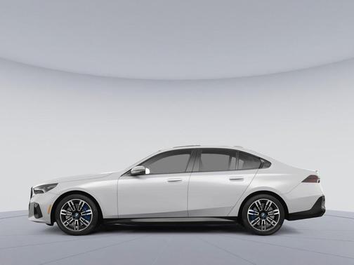 White Metallic 2017 BMW 530 xDrive