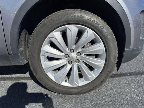 2023 Land Rover Discovery Sport SE