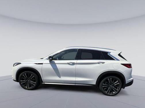 2022 INFINITI QX50 LUXE AWD
