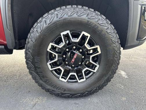 2025 GMC Sierra 2500 AT4