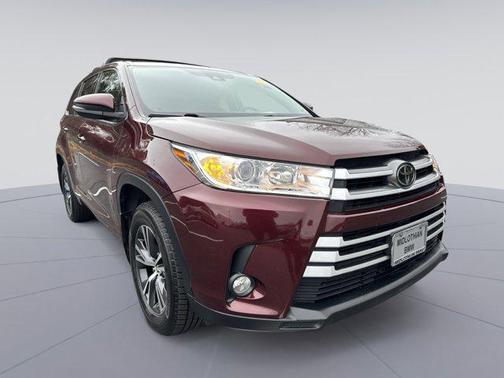 2018 Toyota Highlander LE