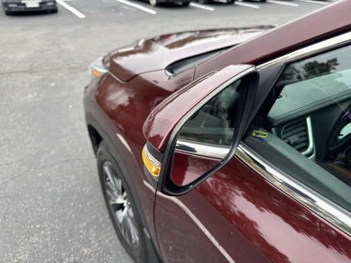 2018 Toyota Highlander LE