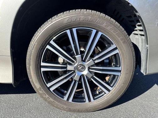 2021 Lexus LX 570 Three-Row