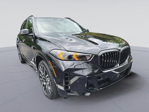 Black Sapphire Metallic 2026 BMW X5 PHEV xDrive50e