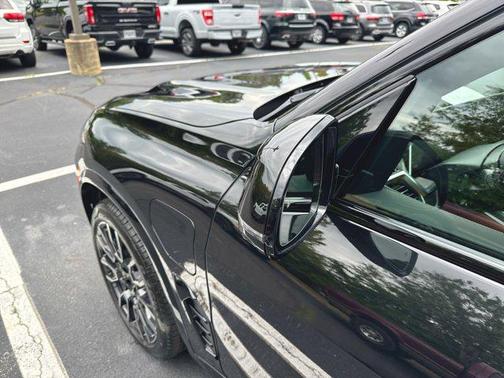 Black Sapphire Metallic 2026 BMW X5 PHEV xDrive50e